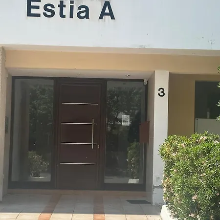 Appartamento Golden Nest Lykavitos Stylish Escape *