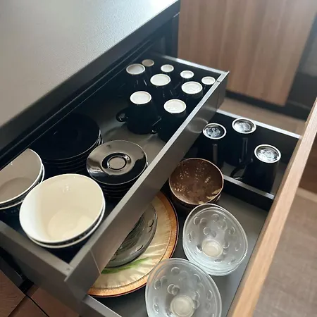 Golden Nest Lykavitos Stylish Escape Apartamento